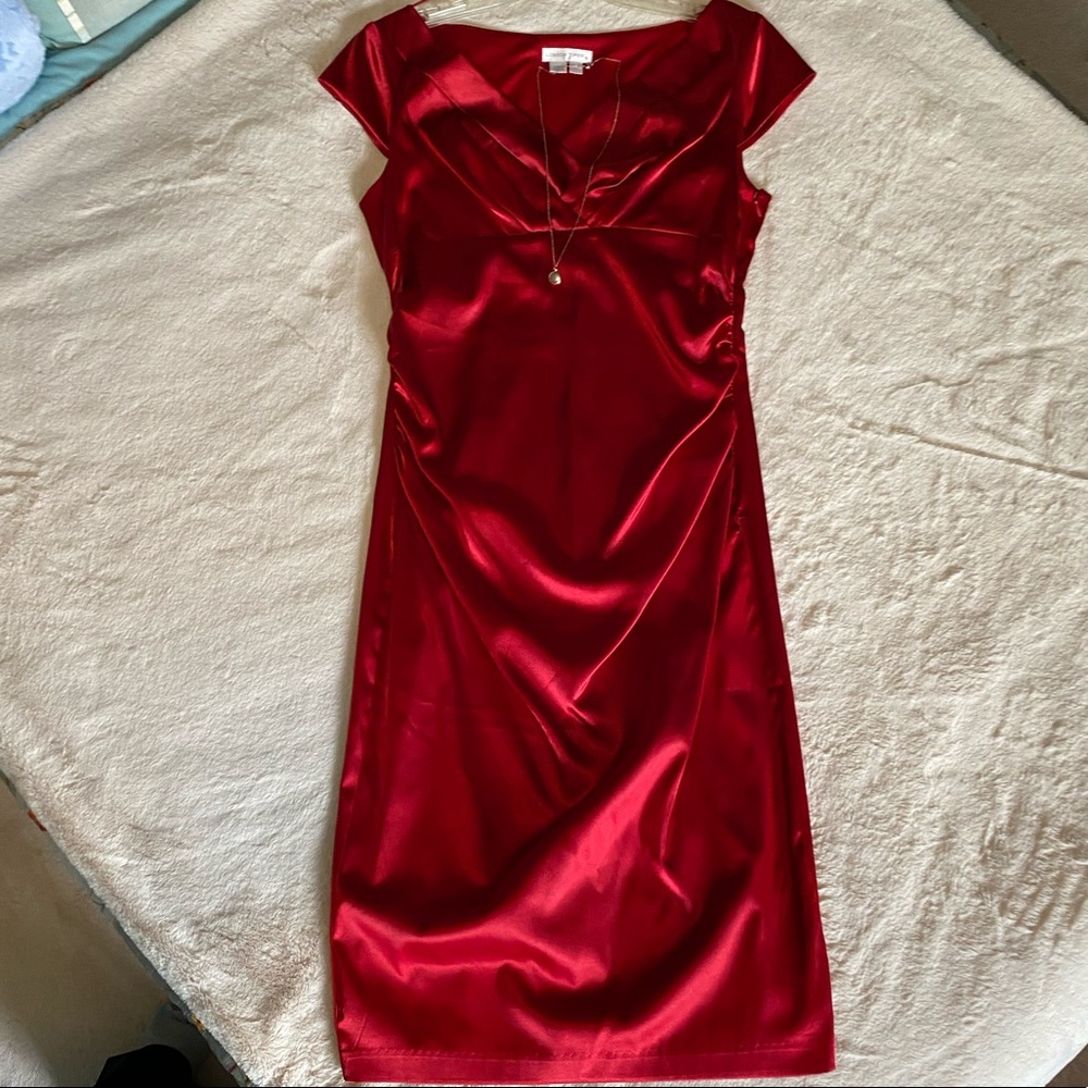 Ruby Red Dress 💃🏻